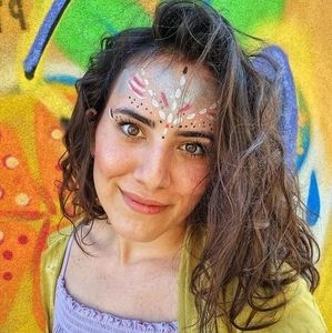 Meet your Posher, Lorena